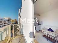 STUDIO - IMMEUBLE RÉCENT - BALCON - VUE DÉGAGÉE — photo 2