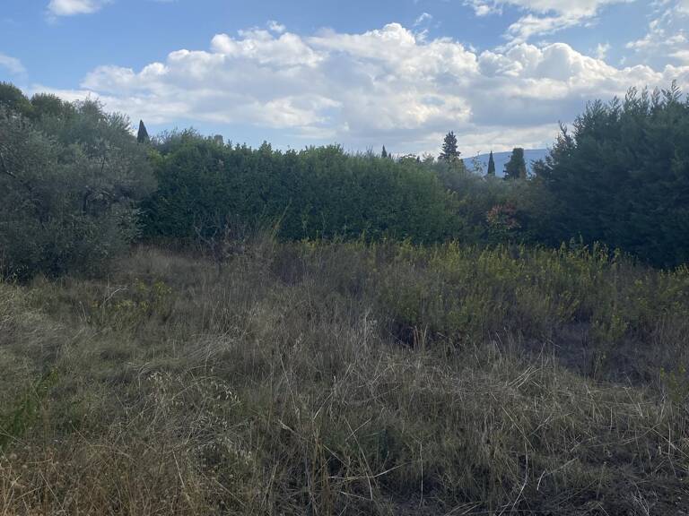 Terrain à construire  700 m² — photo 1