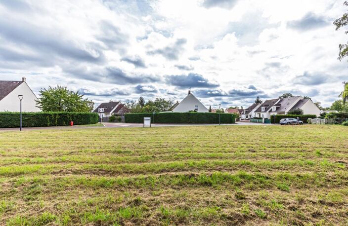 Terrain - 1 359 m² - Verneuil-sur-Seine (78) — photo 3
