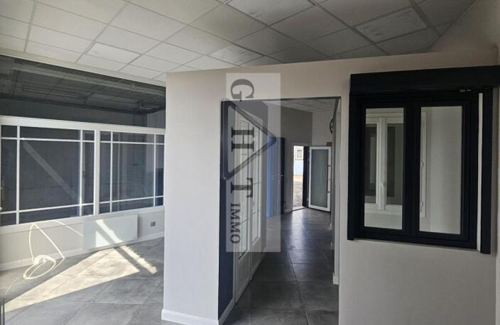 Local d'activité avec logements – rentabilite 9.7% — photo 2