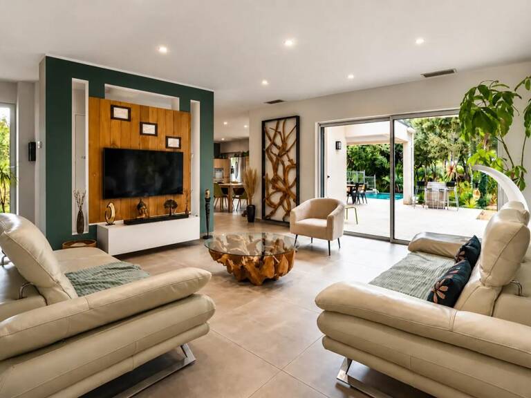 Villa d’architecte de 10 pièces de 220 m² au Causse-de-la-Selle — photo 1