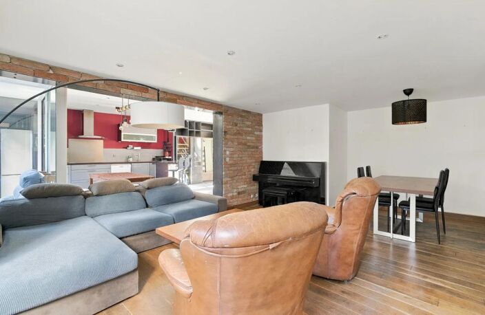Maison de 5 pièces de 135 m² à Romainville — photo 2