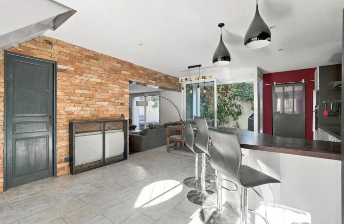 Maison de 5 pièces de 135 m² à Romainville — photo 3