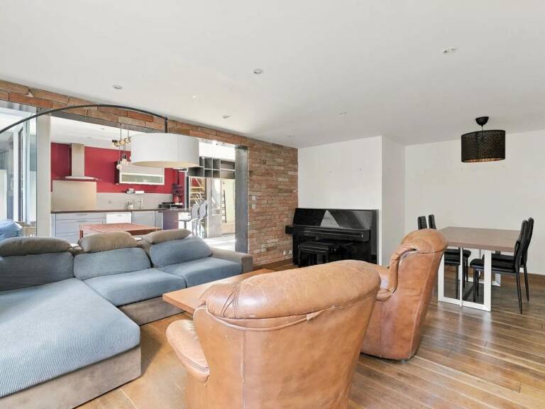 Maison de 5 pièces de 135 m² à Romainville — photo 1