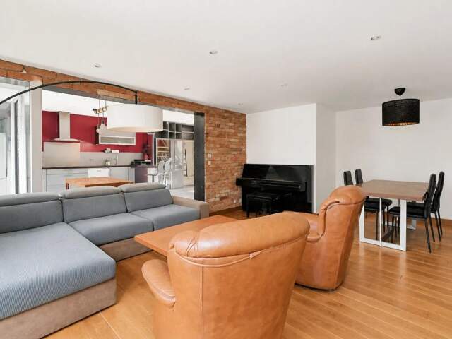 Maison de 5 pièces de 135 m² à Romainville — photo du bien