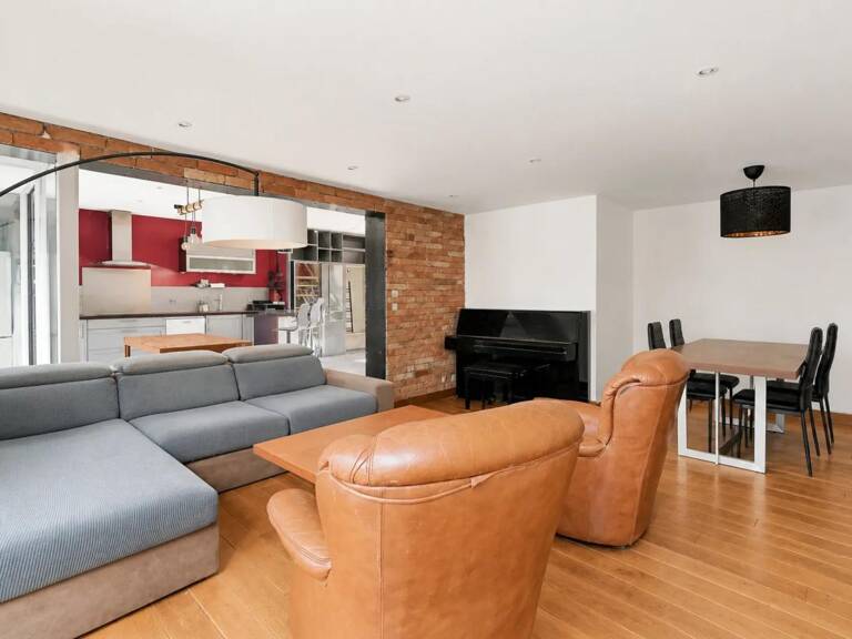 Maison de 5 pièces de 135 m² à Romainville — photo 1