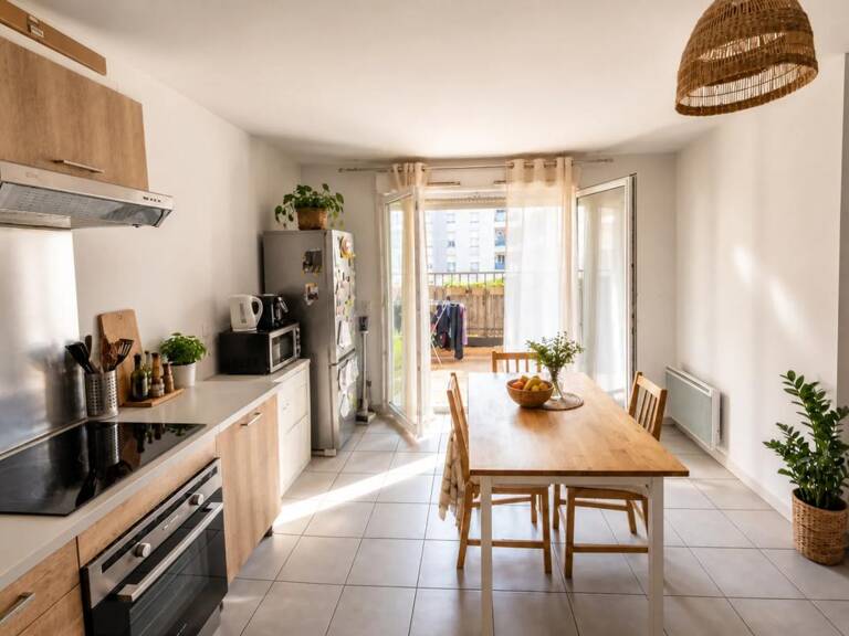 Appartement T3 de 57,7 m² situé à Marseille — photo 1