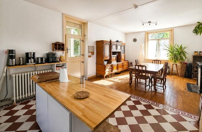 Maison de 8 pièces de 223 m² à Coudrecieux — photo 4