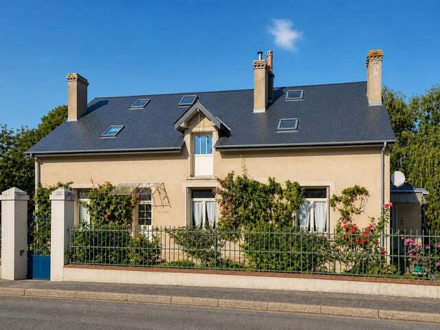 Maison de 8 pièces de 223 m² à Coudrecieux — photo du bien