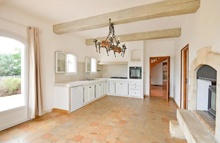 Maison de 7 pièces de 264 m² à Vauvert — photo 4
