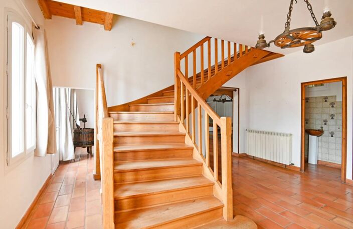 Maison de 7 pièces de 264 m² à Vauvert — photo 5