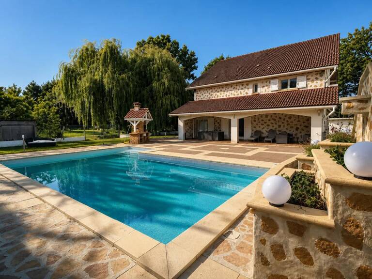 Maison de 8 pièces de 238 m² à Tignieu-Jameyzieu — photo 1