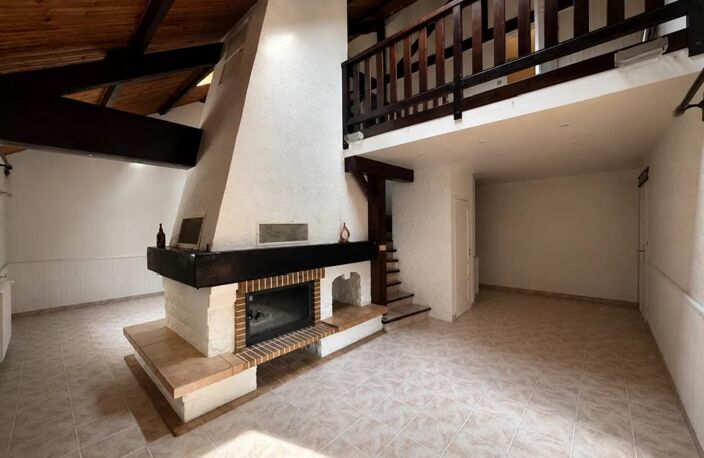 Maison de 8 pièces de 238 m² à Tignieu-Jameyzieu — photo 3