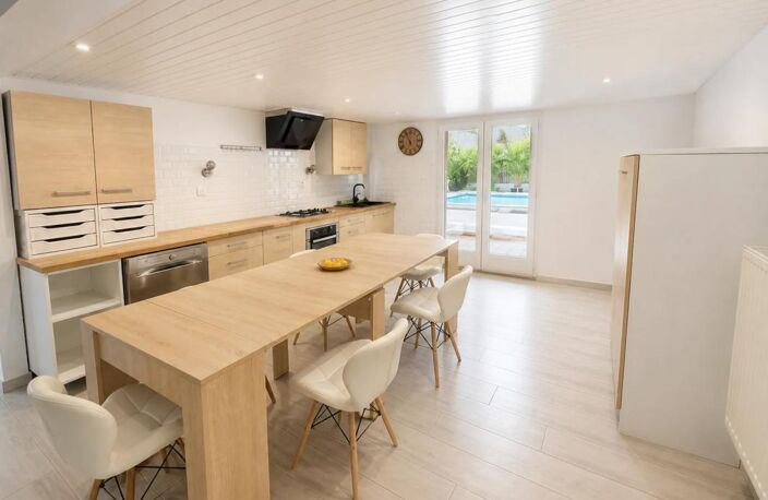 Maison de 8 pièces de 238 m² à Tignieu-Jameyzieu — photo 4