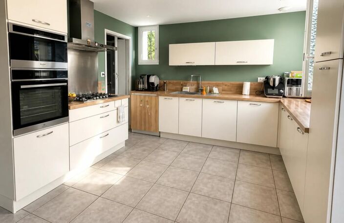 Maison de 214 m² avec garage et jardin à Lannemezan — photo 5