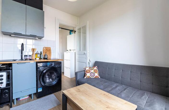 Paris 18e – 2 pièces avec vue dégagée — photo 4