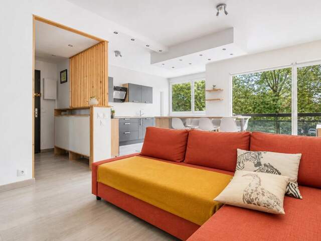 Appartement 4 pièces - 3 chambres - avec balcon et 2 places de parking - à Roubaix — photo du bien