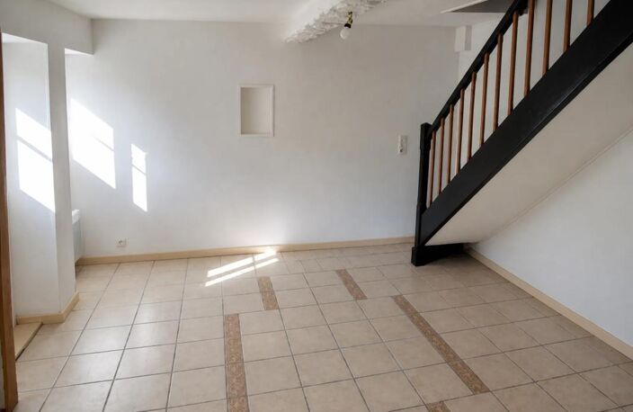 Maison de 4 pièces de 90 m² à Laroche-Saint-Cydroine — photo 2