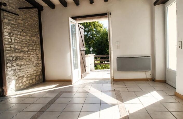 Maison de 4 pièces de 90 m² à Laroche-Saint-Cydroine — photo 3