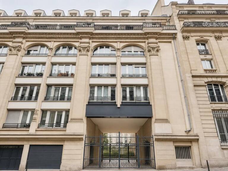 Lumineux 6 pièces traversant Paris 18e — photo 1