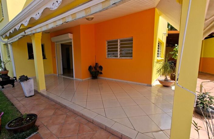 Maison T4 129m² À Louer non meublée quartier TIVOLI à  Fort De France — photo 2