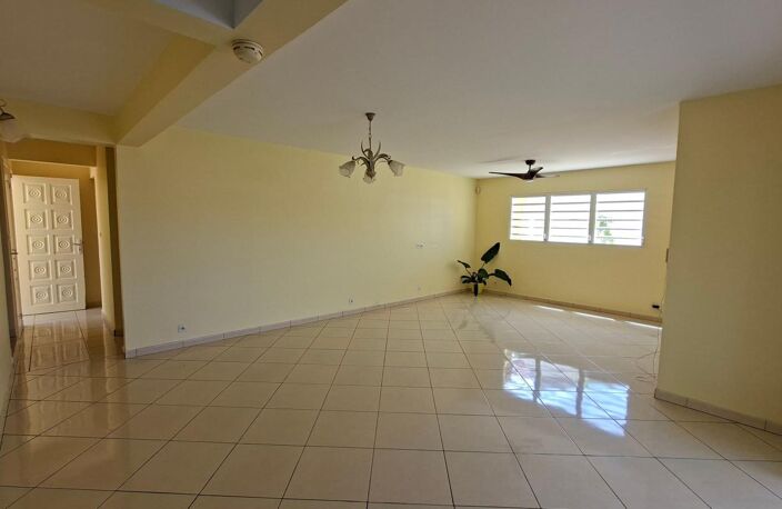 Maison T4 129m² À Louer non meublée quartier TIVOLI à  Fort De France — photo 5