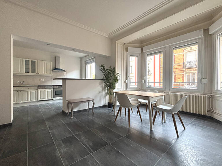 À LOUER – BEL APPARTEMENT MEUBLÉ 3 PIÈCES - 75m2 – MULHOUSE — photo 1