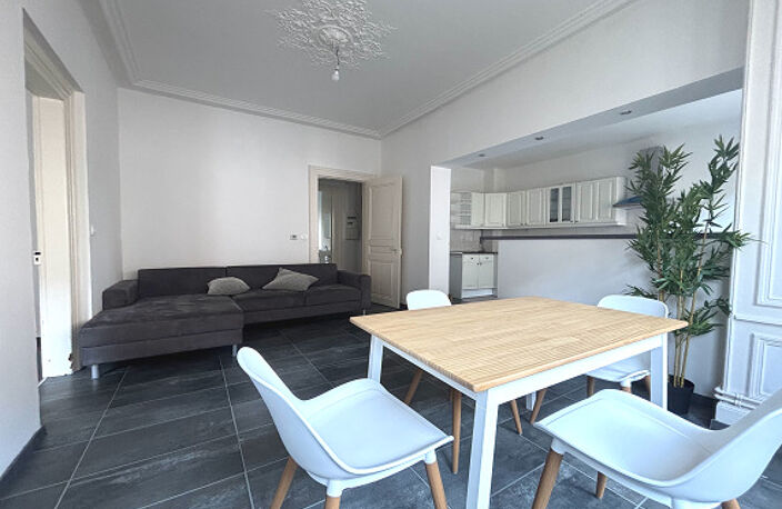 À LOUER – BEL APPARTEMENT MEUBLÉ 3 PIÈCES - 75m2 – MULHOUSE — photo 2