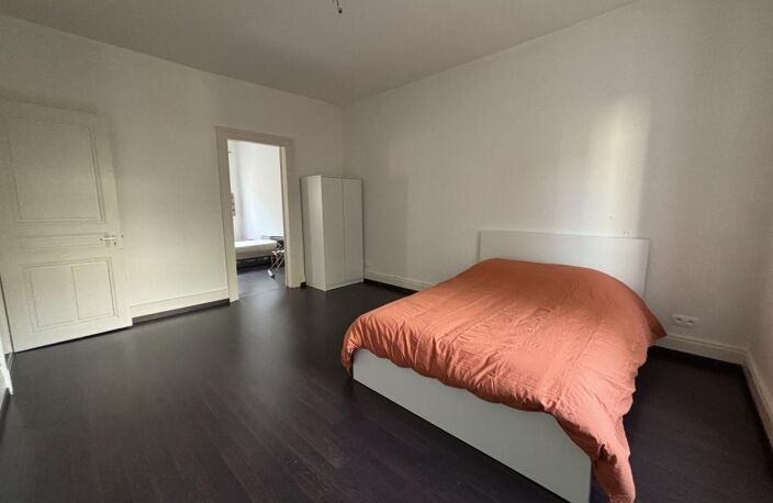 À LOUER – BEL APPARTEMENT MEUBLÉ 3 PIÈCES - 75m2 – MULHOUSE — photo 4