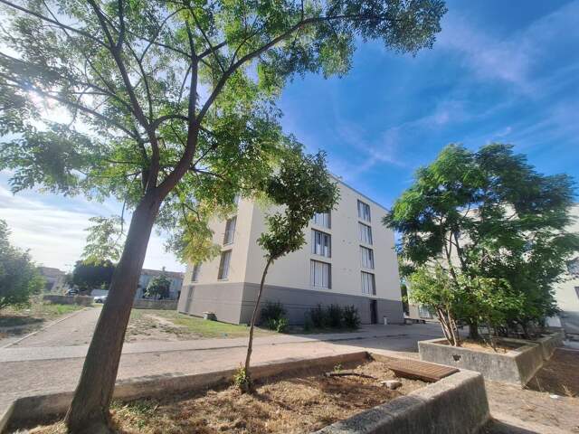 Type 3 - AVIGNON - PARC MONCLAR 1 — photo du bien
