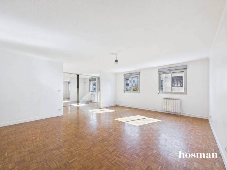 Bel et spacieux appartement familial T5 de 119m2, traversant, avec balcon sur jardin et stationnement – Montchat, Lyon 3e — photo 1