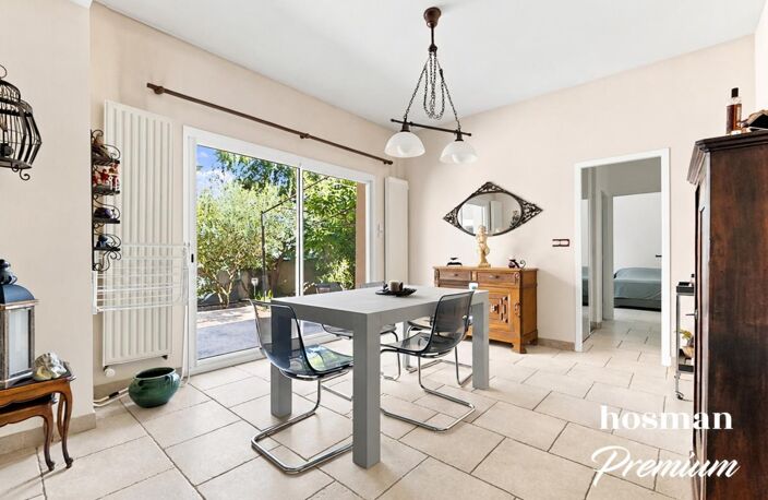 Maison 6 pièces de 145m² sur agréable terrain arboré avec garage - Proche Lyon 8ème - Bron — photo 3