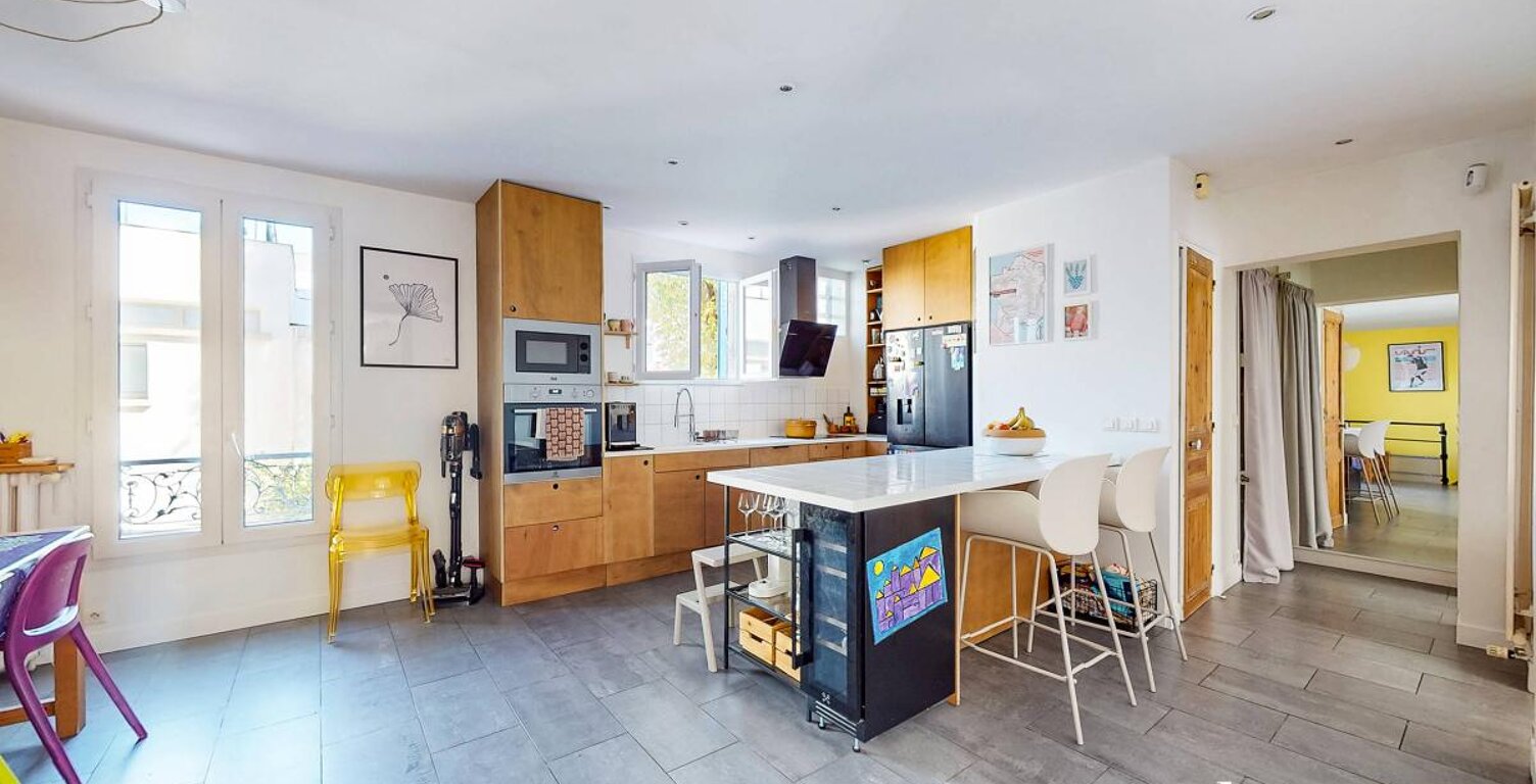 Coup de coeur - Duplex avec terrasse - Lumineux - Bas-Montreuil - Rue Marceau — photo 1