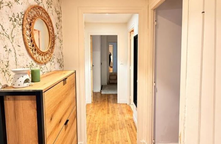 Brest – Hyper-centre | Bel appartement lumineux aux beaux volumes — photo 4