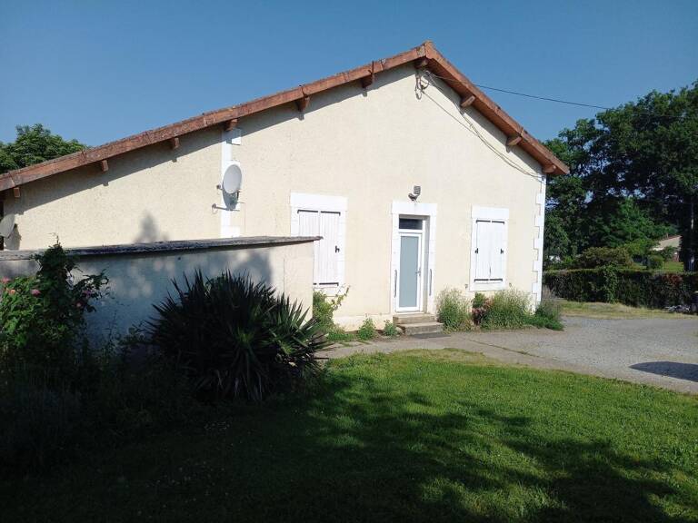 Maison À Vendre — photo 1