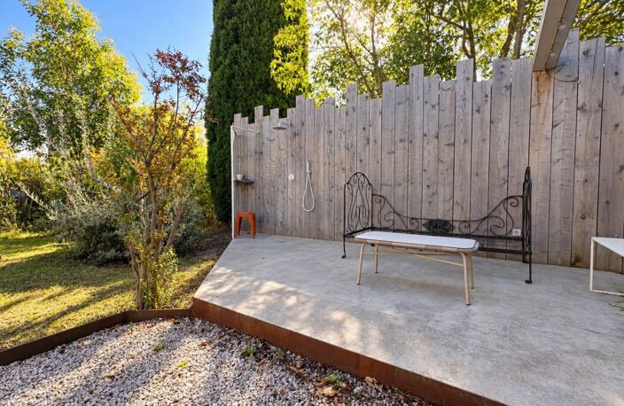 Maison à vendre Saint-Saturnin-les-Avignon 8 pièces 250m², Ateliers, Garage, Jardin — photo 2