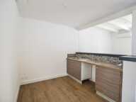 Maison à vendre à Orange, trois chambres et jardin ! — photo 4