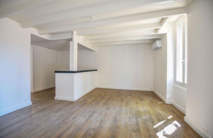 Maison à vendre à Orange, trois chambres et jardin ! — photo 5