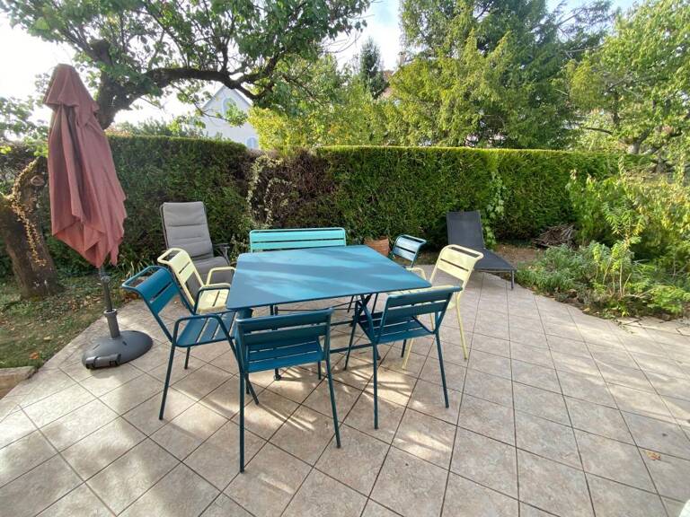 Sainte-Foy-lès-Lyon – Une maison de charme indépendante dans une copropriété — photo 1