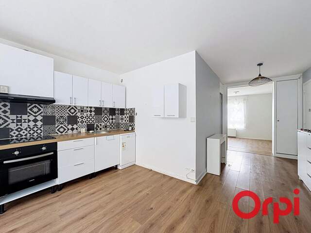 Appartement À Vendre — photo du bien