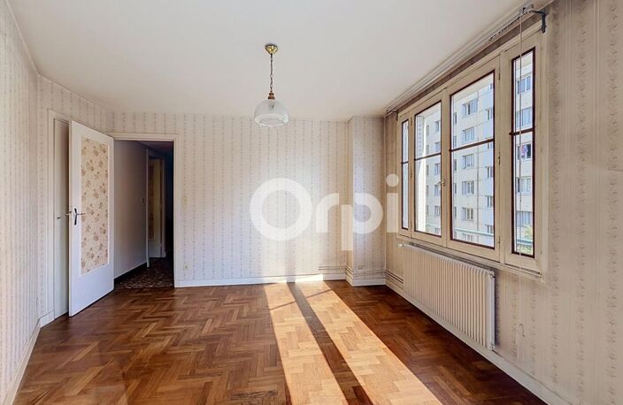 Grand appartement de type 3 à rafraîchir — photo 2