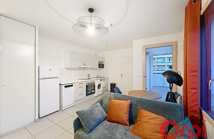 Appartement À Louer — photo 2