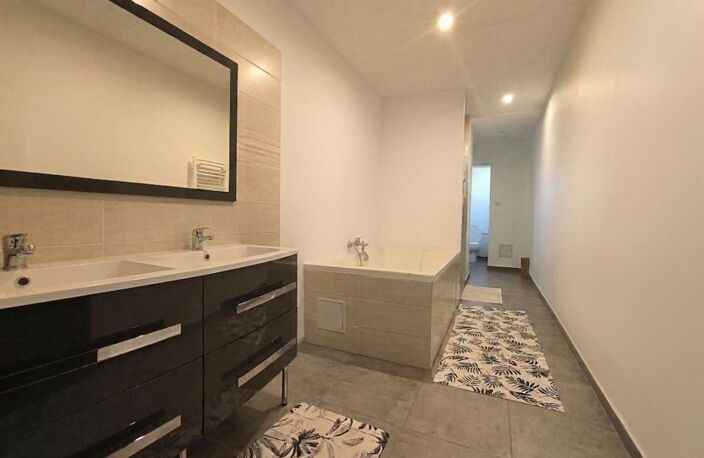 À vendre appartement 4 chambres + T2 avec double garage et extérieur — photo 4