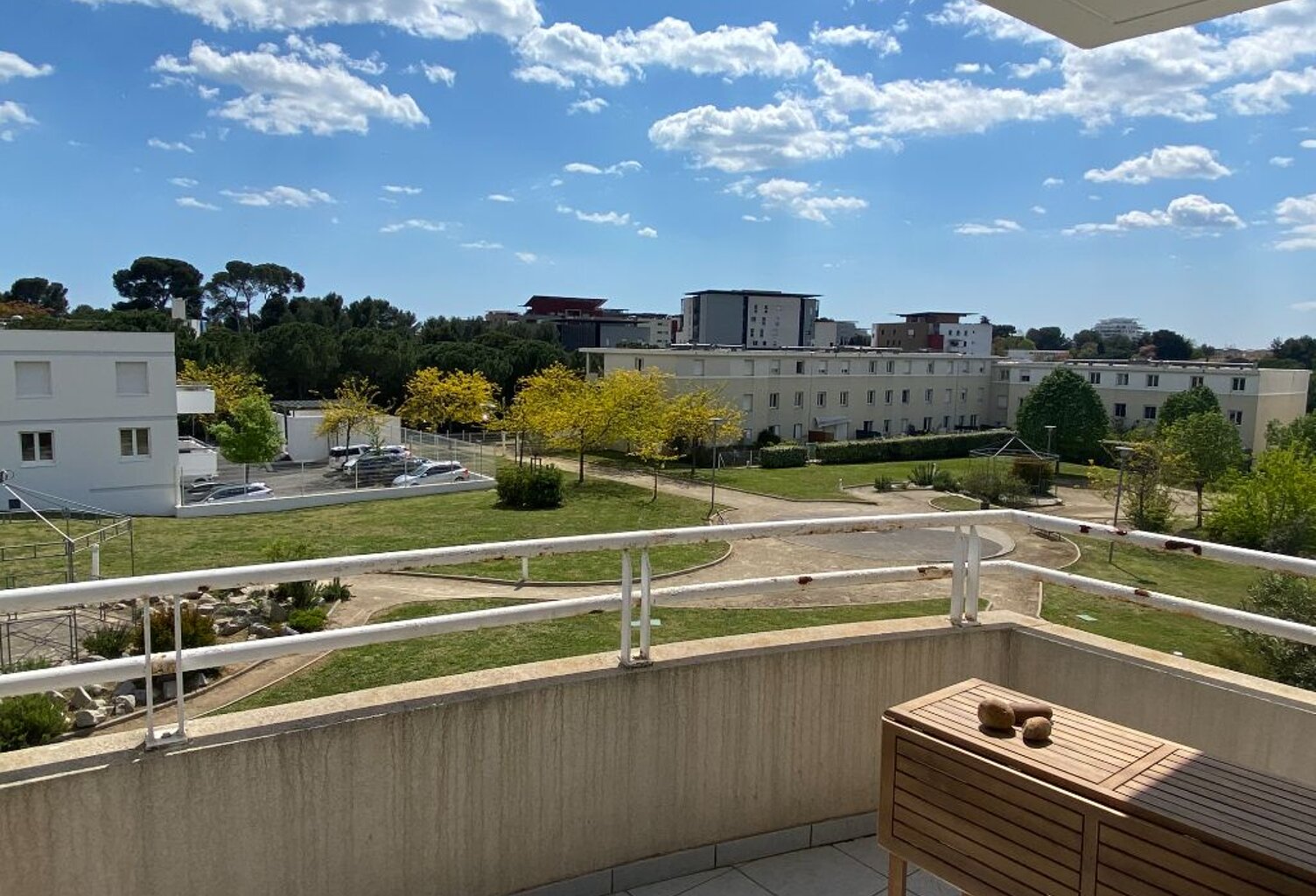 Appartement T3 avec terrasse et garage — photo 1
