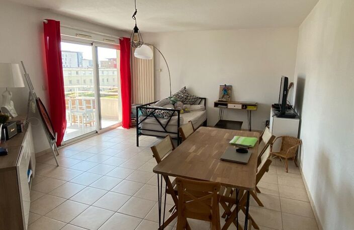 Appartement T3 avec terrasse et garage — photo 2