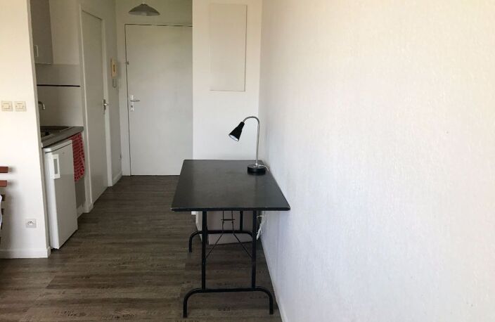 LATTES - Studio avec parking — photo 3