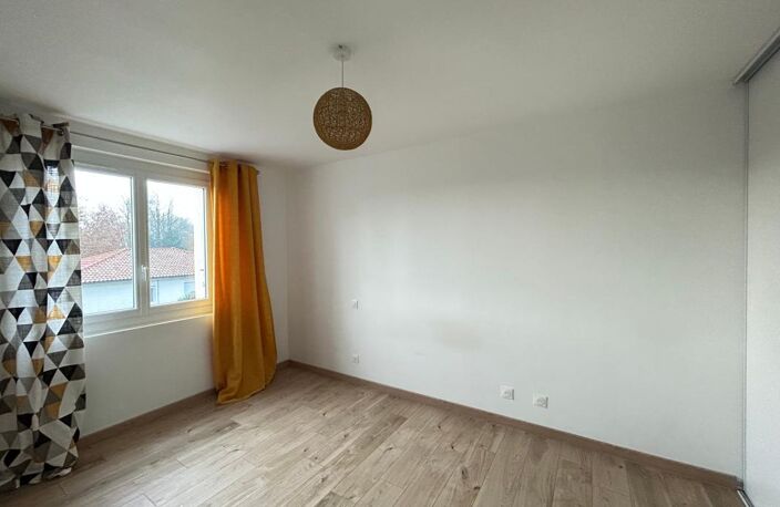 Appartement T3 avec garage, cave et balcon — photo 5