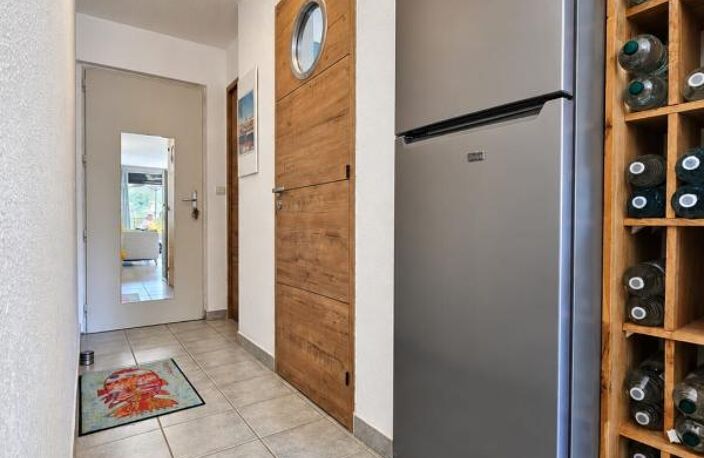 SANARY-SUR-MER – APPARTEMENT AVEC TERRASSE - À 10 MINUTES À PIED DE LA PLAGE DORÉE — photo 4