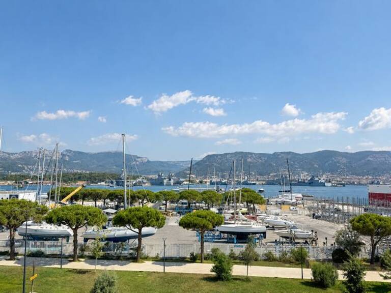 Appartement À Louer T3 La Seyne sur mer — photo 1