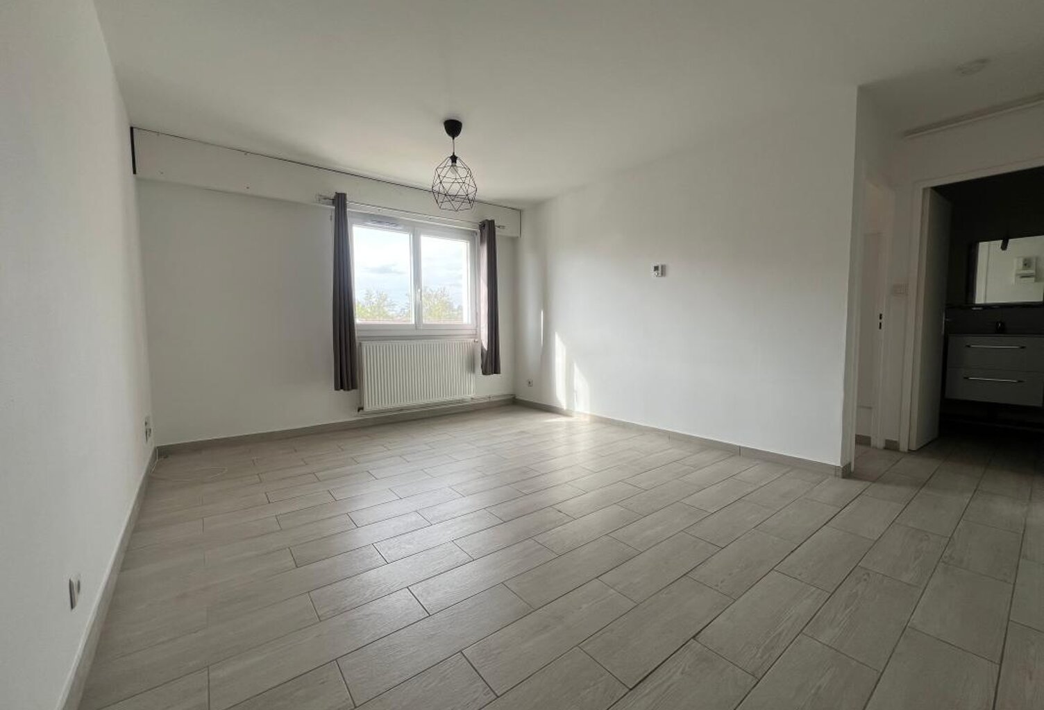 Studio Saint-Max avec parking libre d'occupant — photo 1
